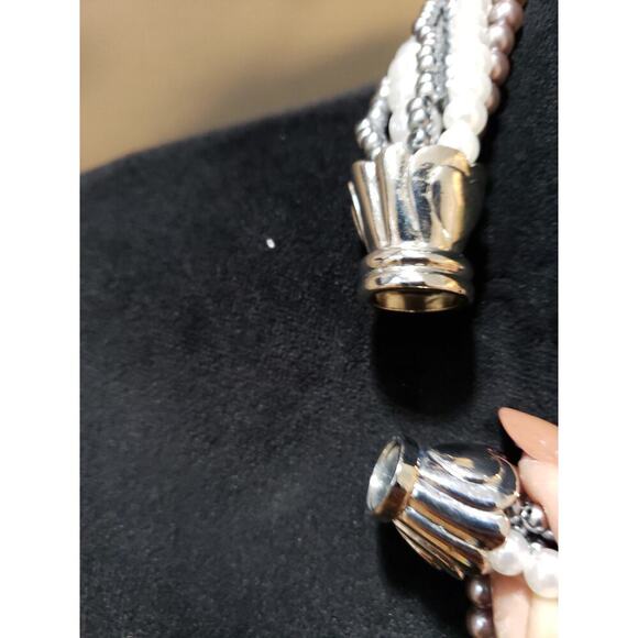 Women's Pearl Beaded Statement Necklace White/Brown Gunmetal Barrel Clasp - Picture 7 of 7